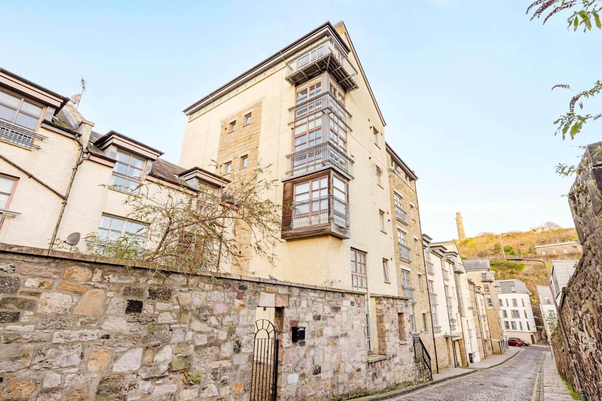 Joivy Stylish Apartment With Balcony In Old Town Édimbourg Extérieur photo