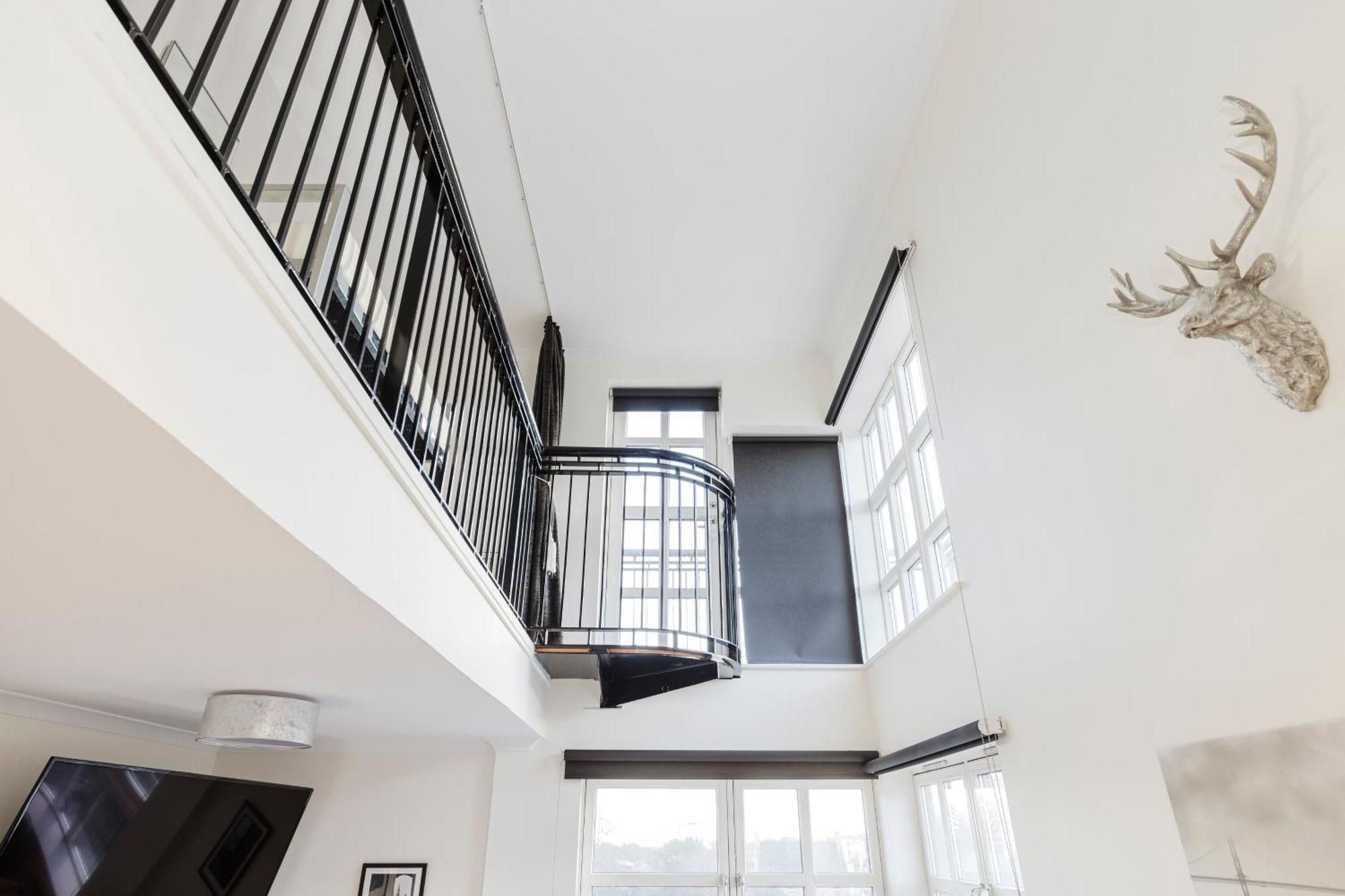 Joivy Stylish Apartment With Balcony In Old Town Édimbourg Extérieur photo